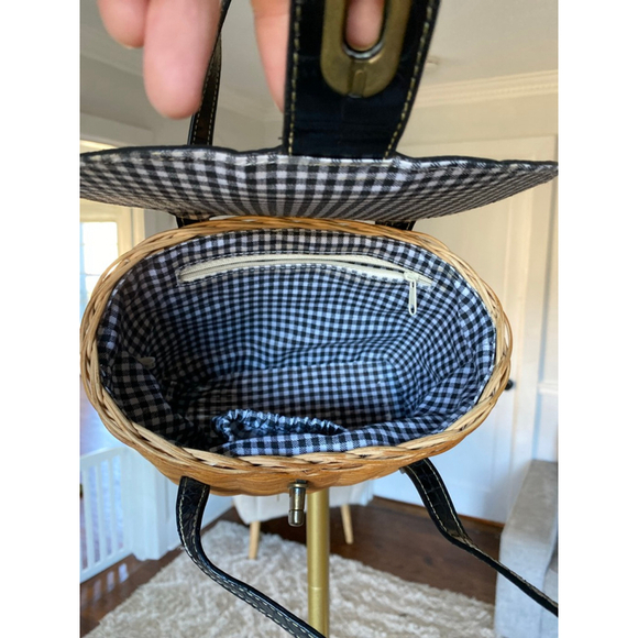 Vintage Wicker Basket Purse with Black Faux Croc Leather Trim & Gingham Lining - Picture 6 of 10